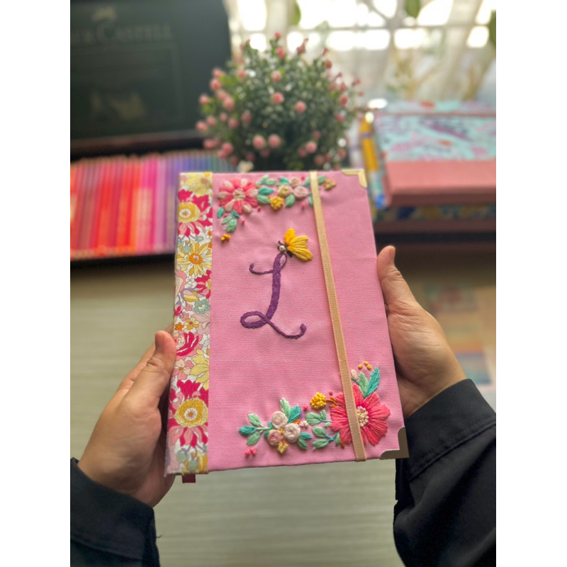 

Custom Notebook (Cover Sulam Pink)