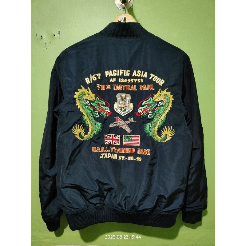 JAKET BOMBER REVERSIBLE