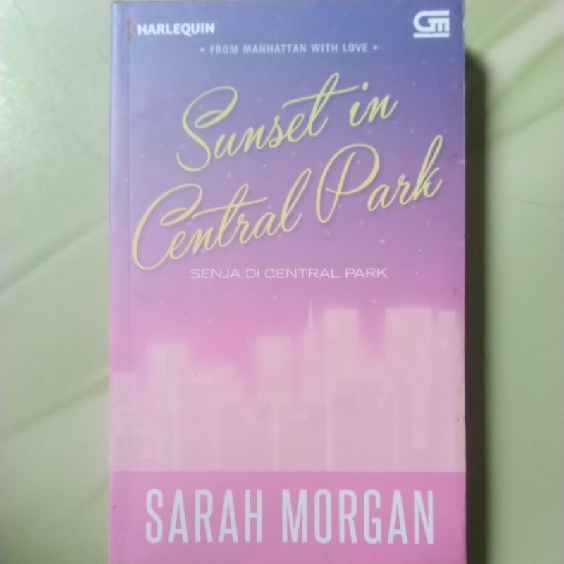 Novel Dewasa Sunset in Central Park Senja Di Central Park - Sarah Morgan