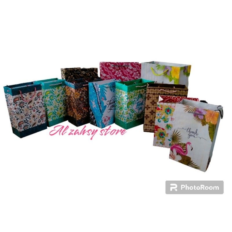 

Paper bag batik