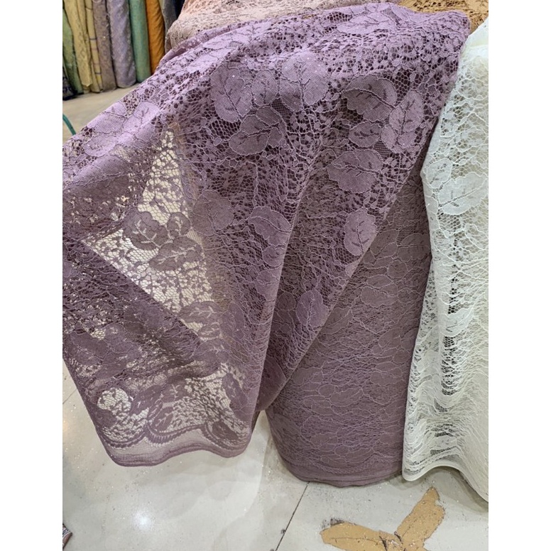 Star 22 Kain Brokat Lace Daun