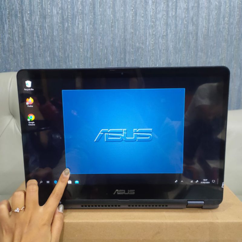 Laptop Asus VivoBook TP401UA Convertible Flip 360° Jadi bisa Tablet Touchscreen Intel Cor i3-7100U