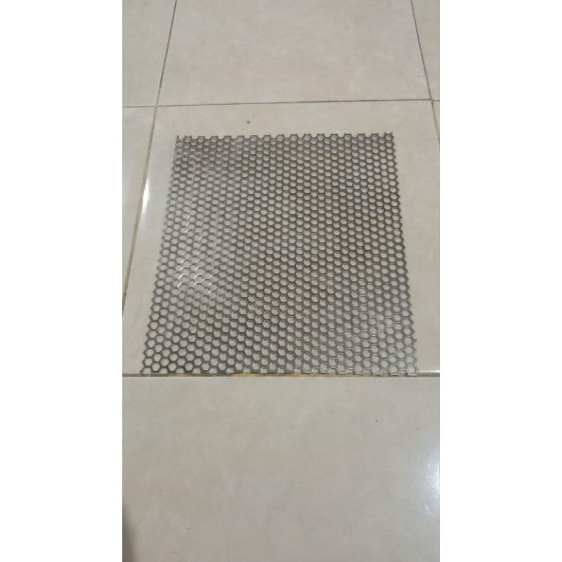 ram grill 33x33 lubang motif segi6