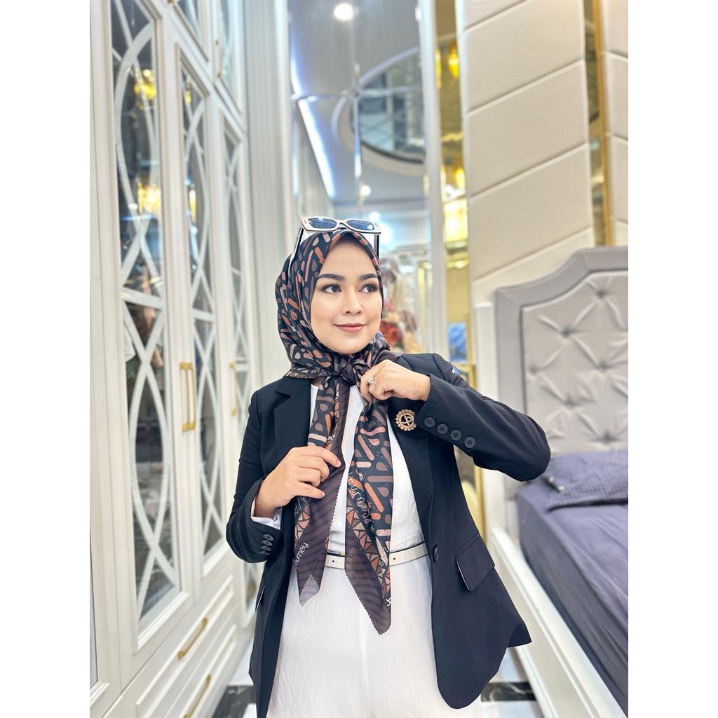 Hijab Journey Scarves ESHA MITA Motif Premium
