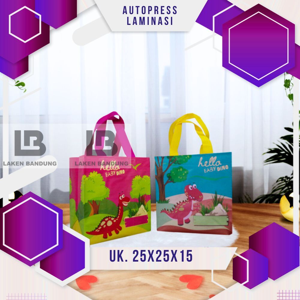 

Tas Box 24x14x23 Spunbond Goodie Bag AUTOPRESS Laminasi Souvenir Promosi Murah
