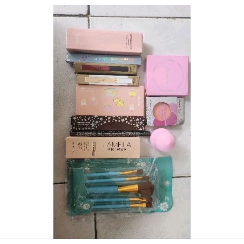 PAKET MAKE UP KIT LAMEILA