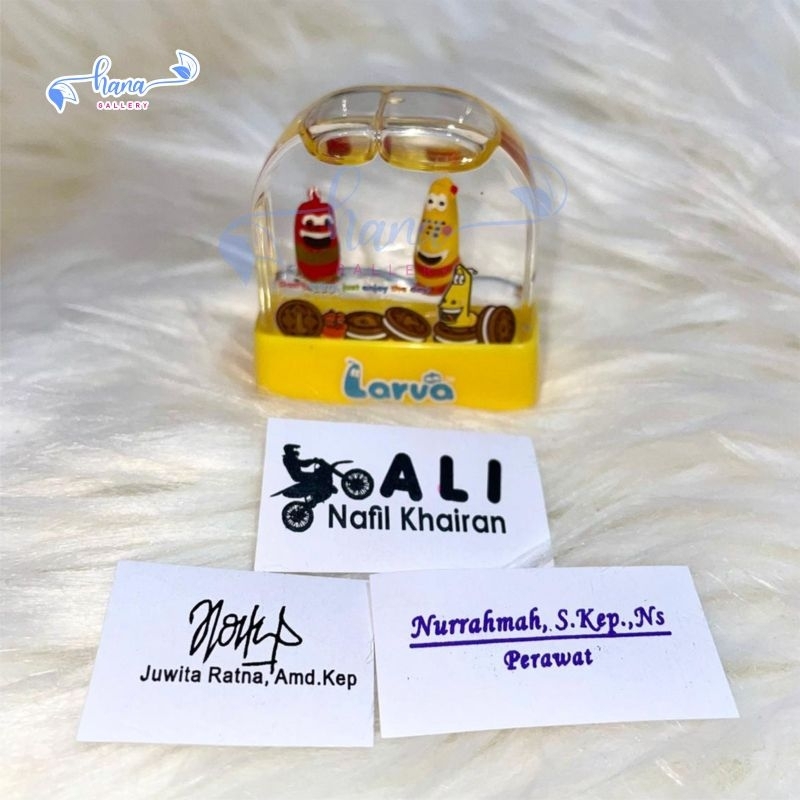 

Stempel Custom - Waterstamp Karakter Larva (Kuning)