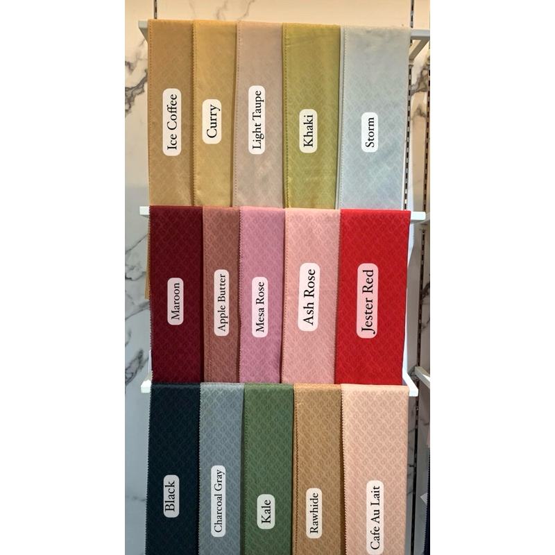 Tapis Embossed Buttonscarves 2.0