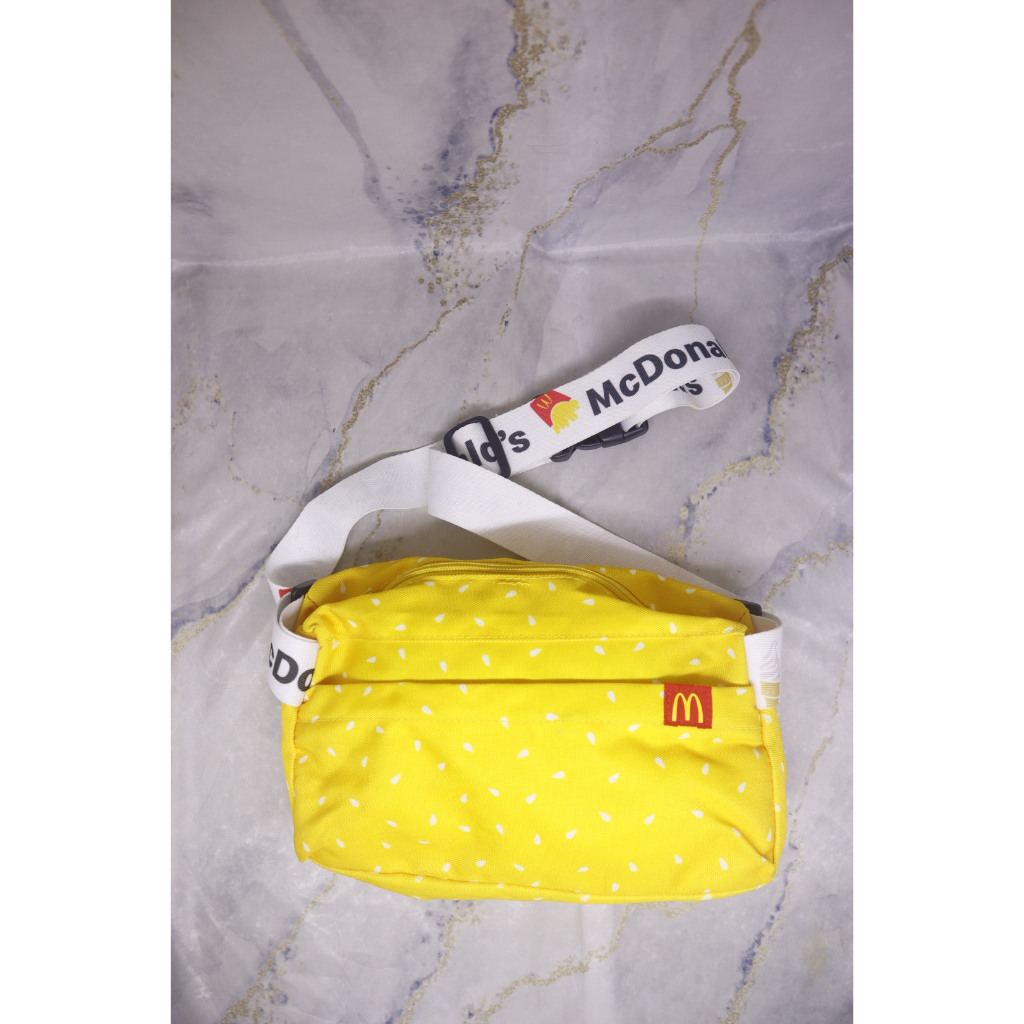 tas pinggang selempang Mcdonald kuning motif biji wijen