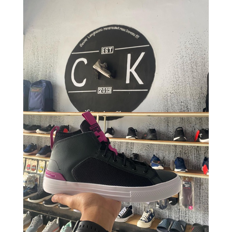 Converse CTAS ULTRA MID Black