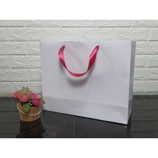 

1 LUSIN 40 x 33 x 14 cm Gift Bag / Tas Ulang Tahun / Tas Souvenir untuk hajatan dan souvenir, kresek donat / tas plastik, paper bag, Bingkisan / Souvenir untuk pernikahan, Tasyakuran / Pengajian / Hampers