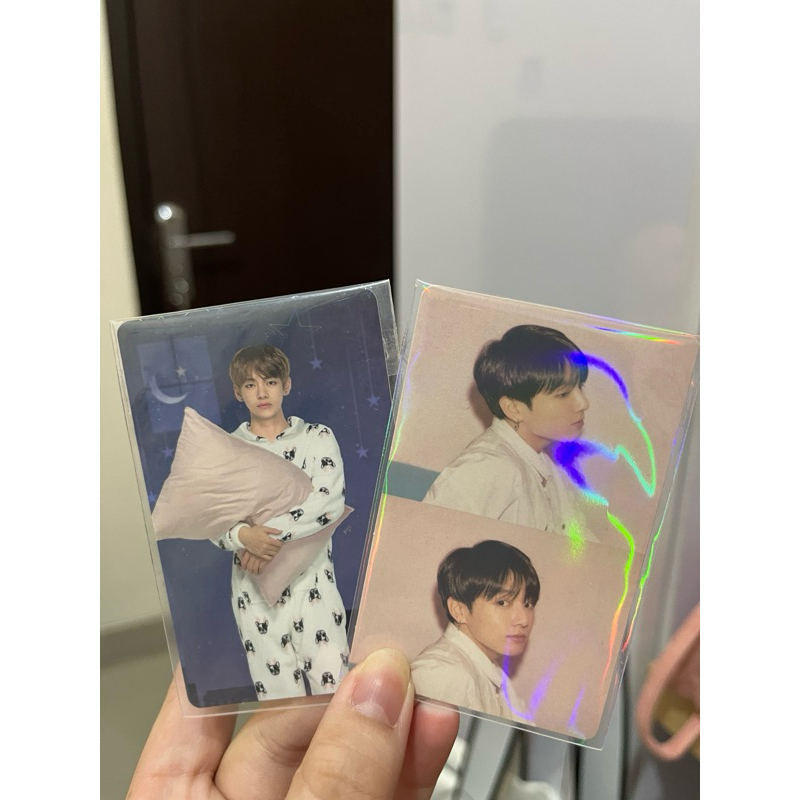 PC PHOTOCARD BTS OFFICIAL JUNGKOOK TAEHYUNG BTS WORLD BUNDLE [BACA DESK]