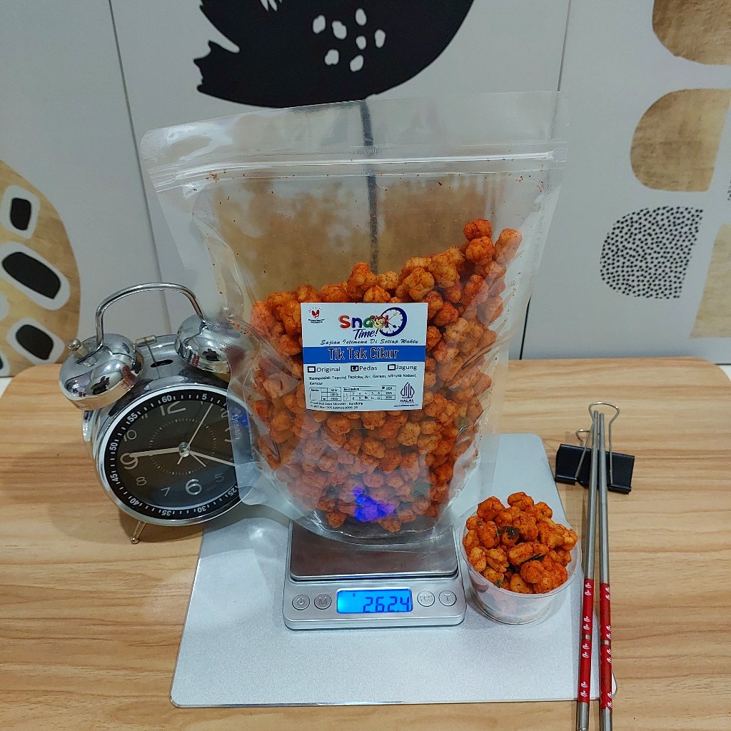 

Snack Time Pilus Tiktak Cikur Pedas Original Jagung Kiloan