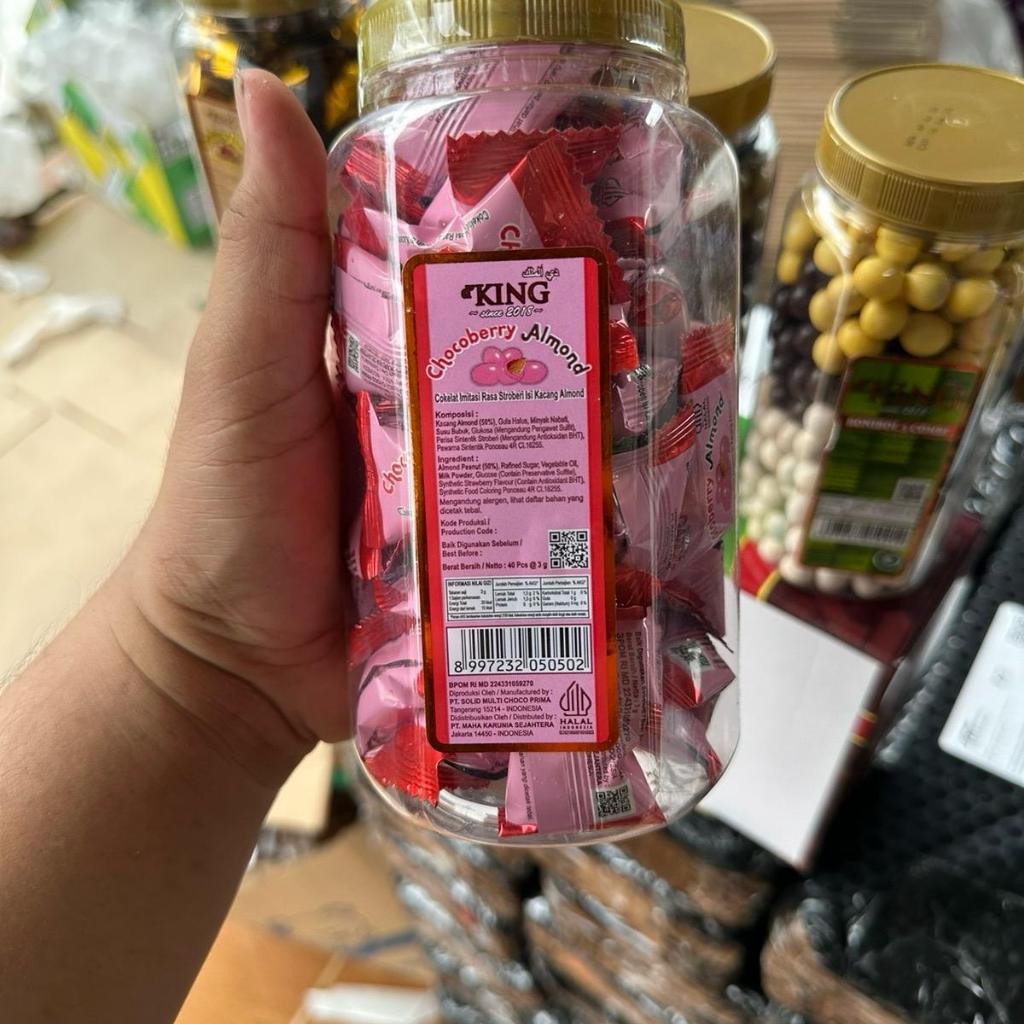 

1 Karton coklat Bonibol SPESIAL MOMENT 4 toples coklat - hampers spesial moment