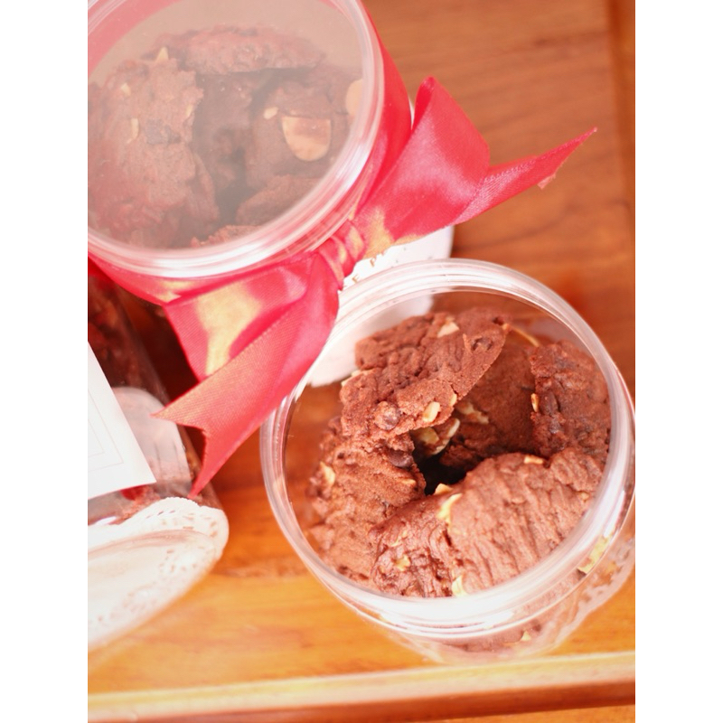

ALMOND CHOCOCHIPS COOKIES