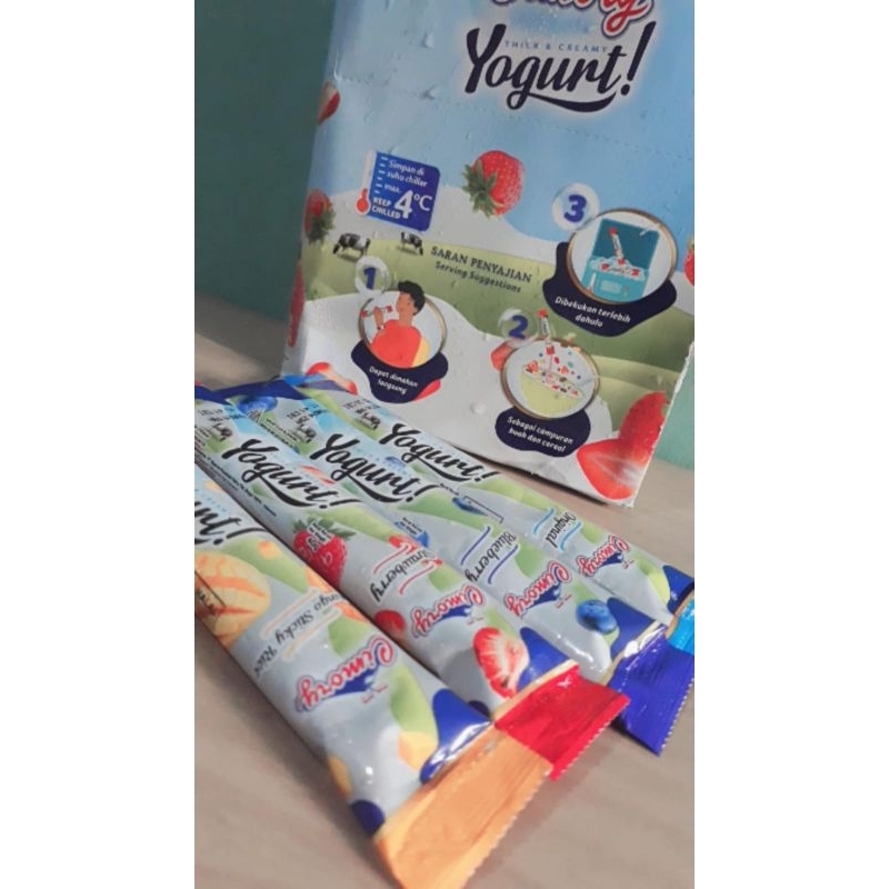 

CimoryYogurtStik