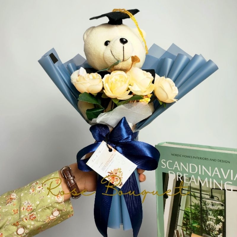 BUKET BUNGA WISUDA /  BUKET BONEKA WISUDA / BUKET BONEKA / BUKET BONEKA BERUANG/ BUKET BUNGA PALSU /