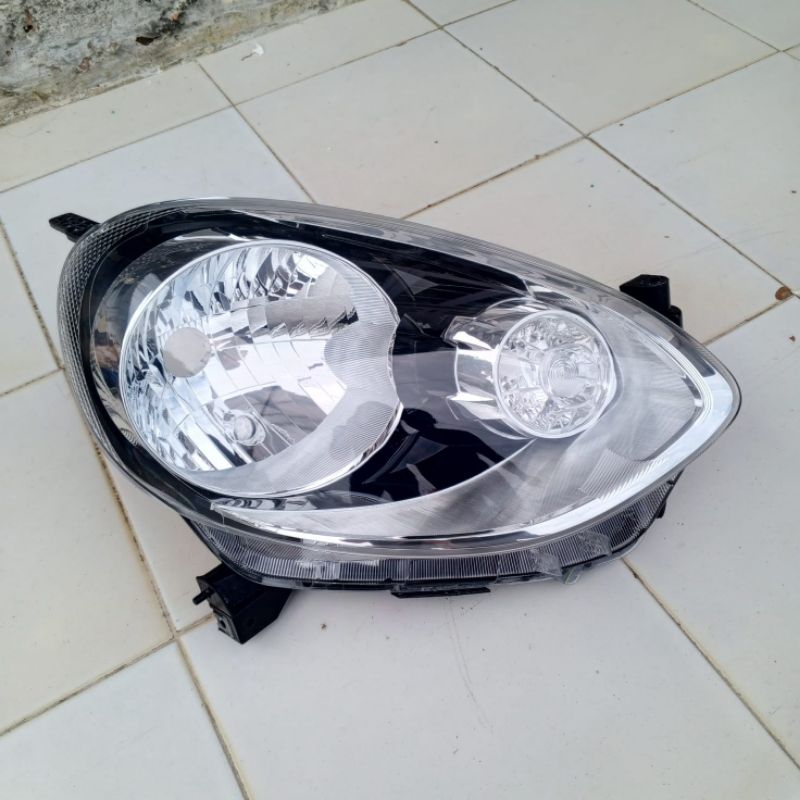 lampu depan headlamp nissan march 2016 original