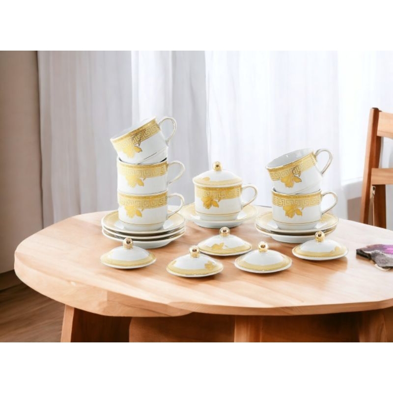 Vicenza Cangkir Set dengan Tutup Y85