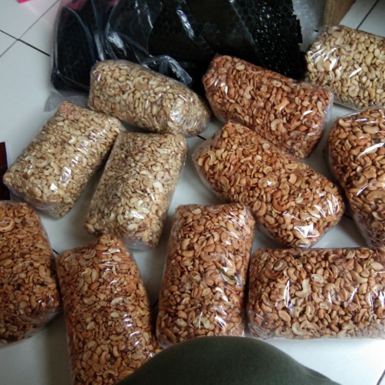 

oh Super Promo kacang mete 1kg mateng TERMURAH F95