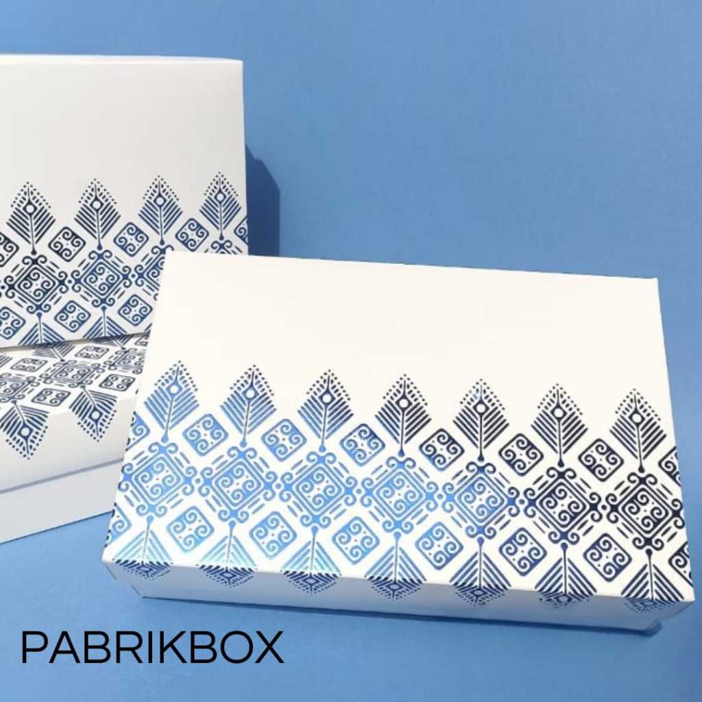 

10pcs KOTAK BOX KUE KERING SOUVENIR BIRU ORNAMEN HOTPRINT PACKAGING LEBARAN MURAH