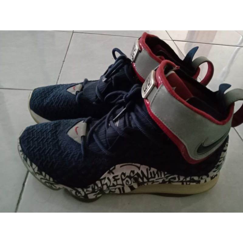 LEBRON XVII GRAFFITY[]SIZE44[]SECOND