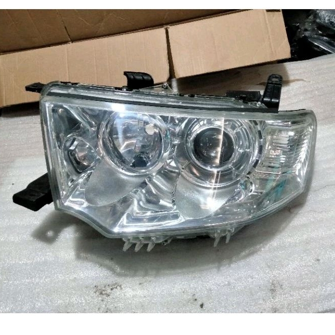 headlamp lampu depan pajero dakar HID 2012-2015