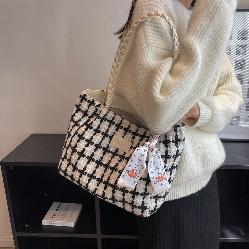 Tas Bahu Import Pita KC