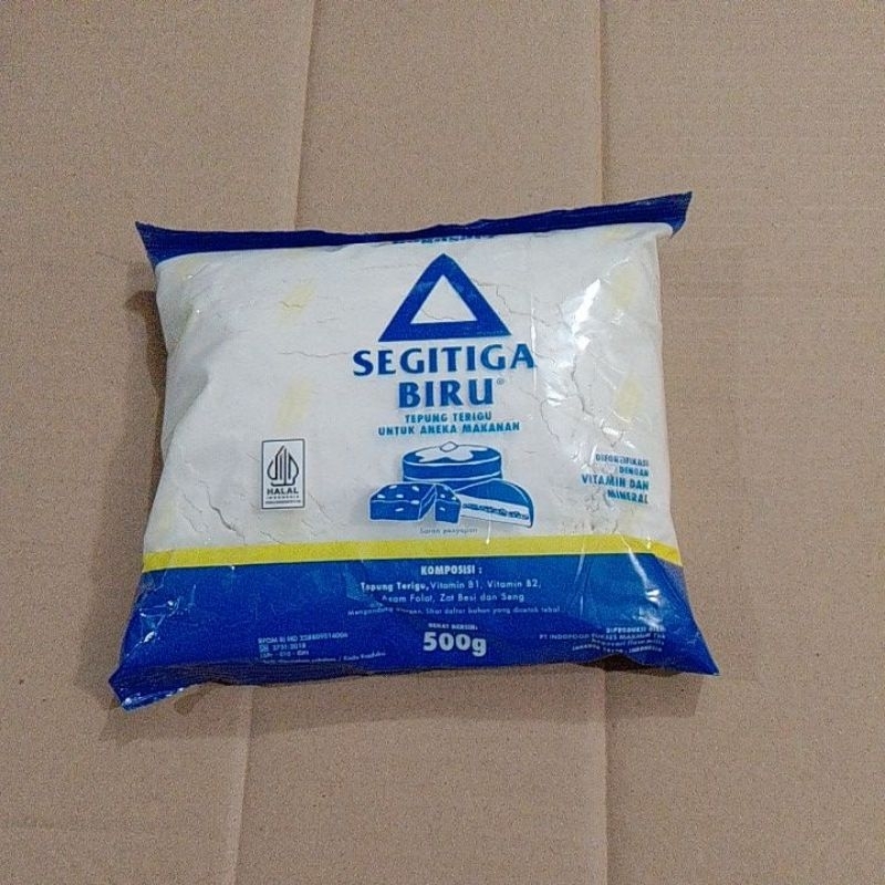 

Tepung Terigu SEGITIGA BIRU 500 gr