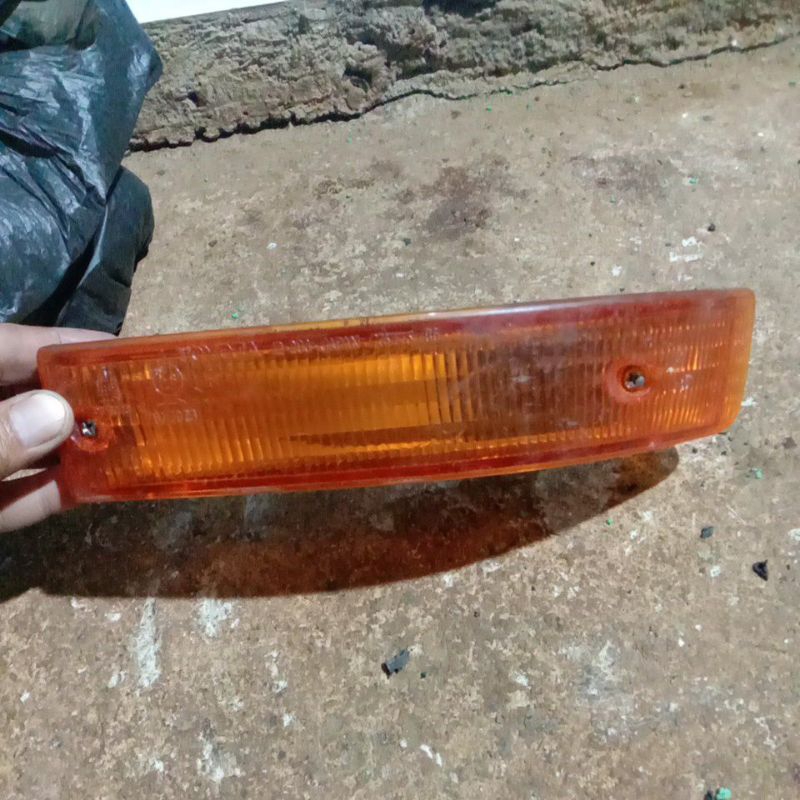 LAMPU SEIN SEN BEMPER TOYOTA COROLLA TWINCAM KIRI