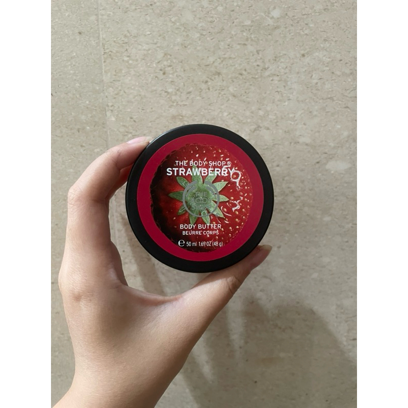 PRELOVED the body shop strawberry body butter body lotion pelembab badan