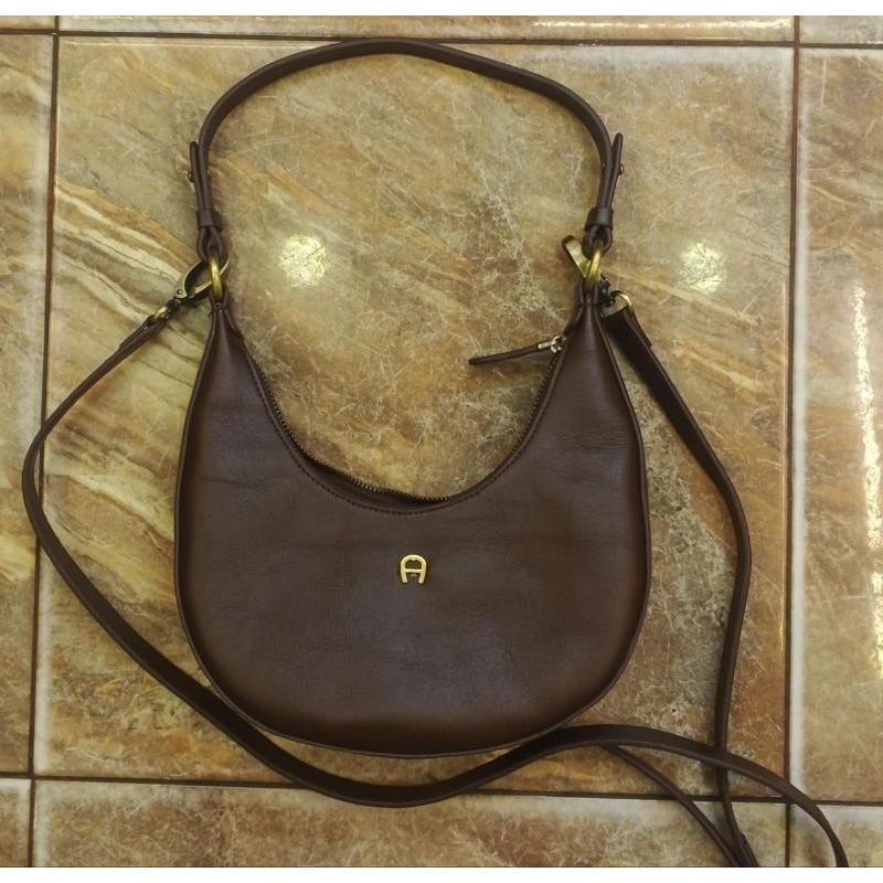 Tas Aigner perempuan kulit asli