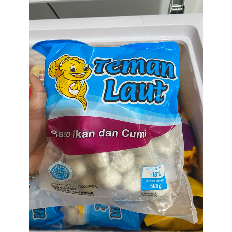 

Teman laut bakso ikan dan cumi 500 gr
