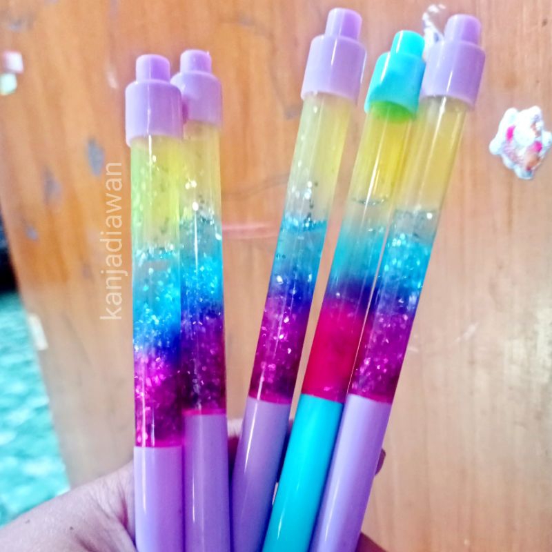 

SALE Pulpen Glitter Tanpa Karakter Obral Cuci Gudang Alat Tulis
