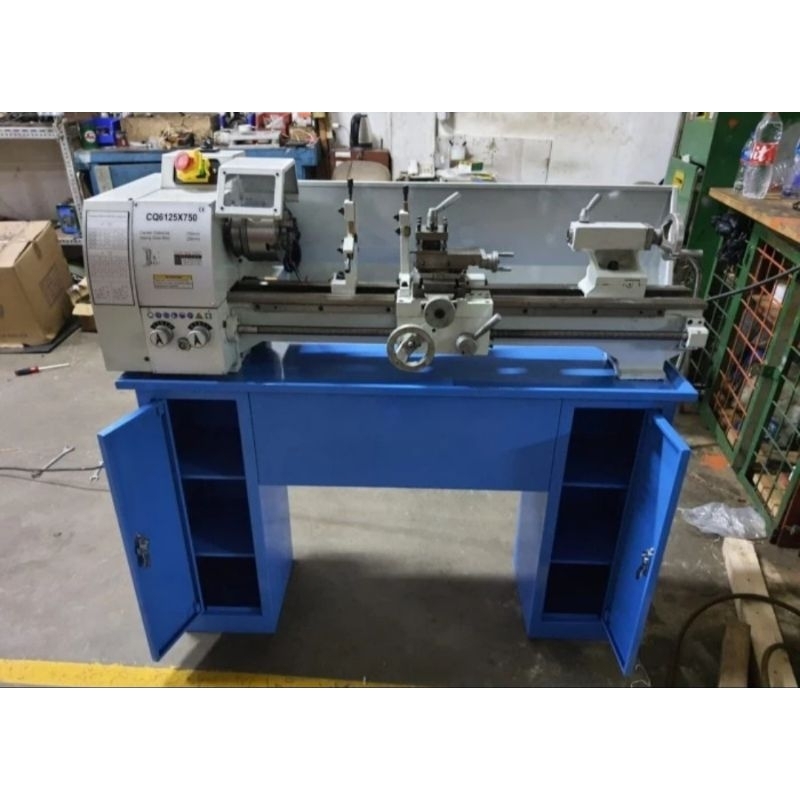 mesin bubut CQ 6125x750