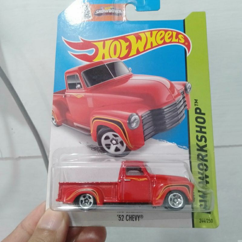 Hotwheels 52 chevy merah