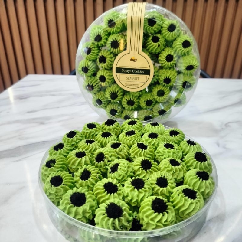 

KUE LEBARAN/COOKIES IDUL FITRI SEMPRIT ±500gr Homamade By Soraya Bakery