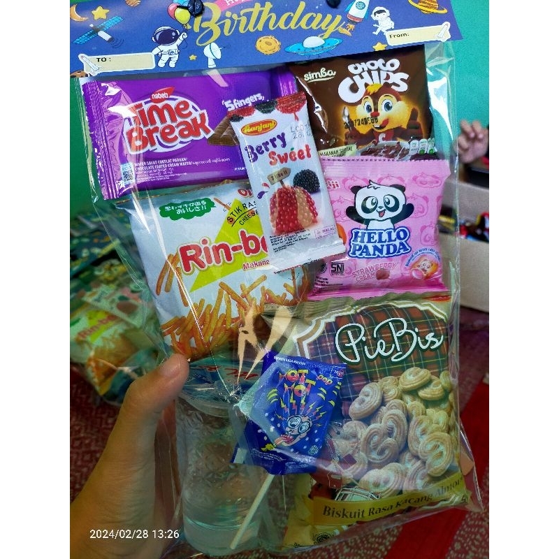 

bingkisan ultah murah/snack ultah murah/gift birthday