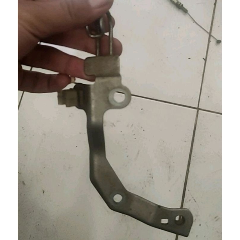 breket selang bensin vario 125 old orginal copotan