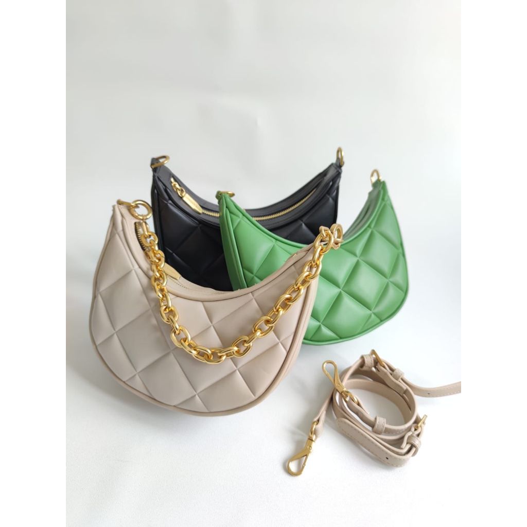 BAGSBUNNY15 • TAS CK C994 BONNIE CHAIN HANDLE CRESCENT BAG