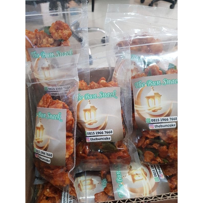 

emping melinjo crispy pedas manis wangi daun jeruk premium