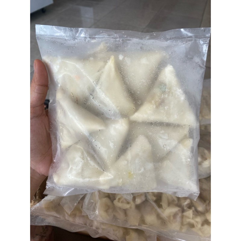

Samosa curry kentang isi 8 pcs