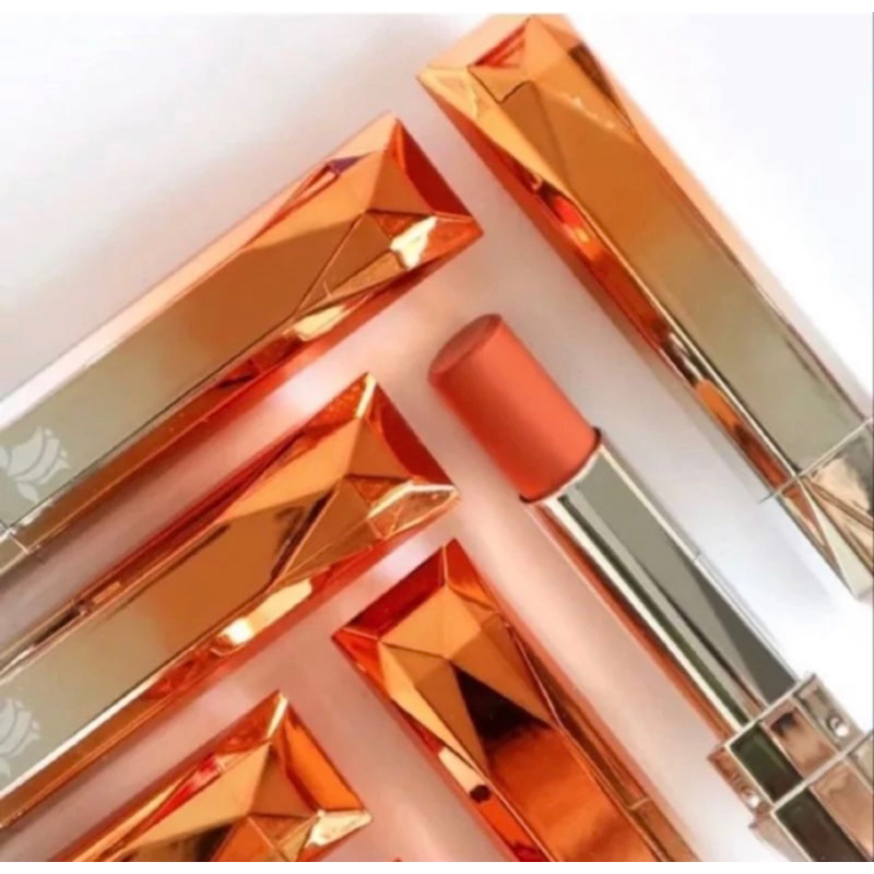 La tulipe maxi matte Lipstik