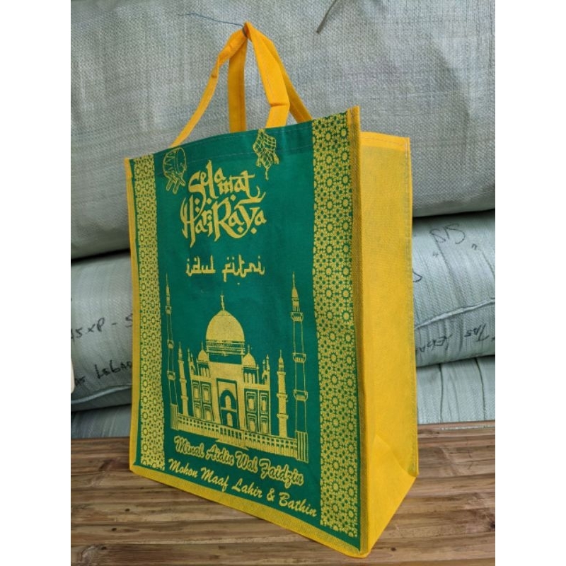 

PARSEL LEBARAN UNTUK BINGKISAN , TAS PARCEL , TAS PARSEL IDUL FITRI