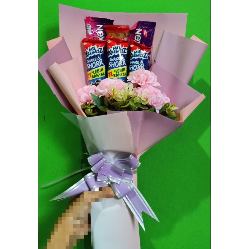 

Buket Snack Bunga Murah Gift/Birthday/Wisuda (Part 2) Include Packing