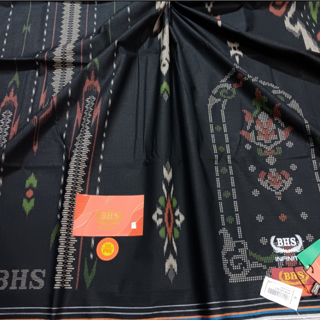 SARUNG BHS INFINITY GOLD V32 PKE 11 HITAM
