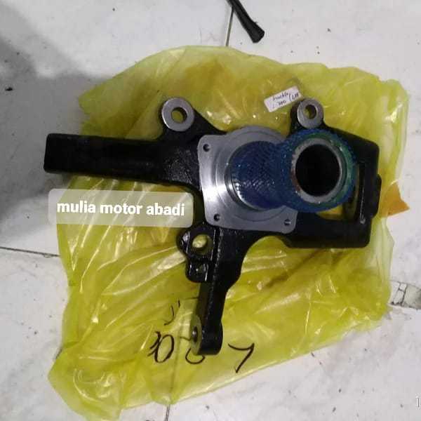 Knuckle depan L200 Strada sebelah kiri