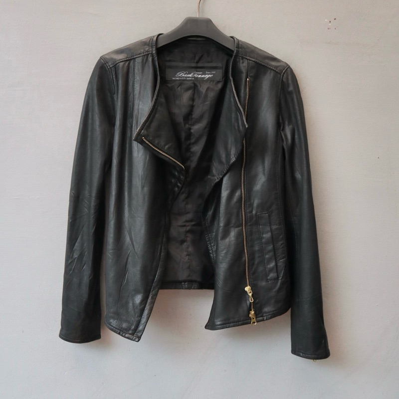 Jaket kulit asli cewek wanita outer kulit Pl bekas preloved second