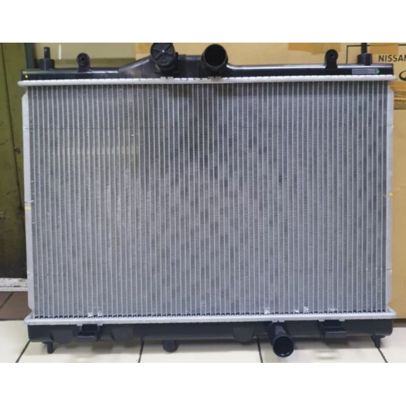 Radiator nissan grand livina original nissan L10 L11 Manual