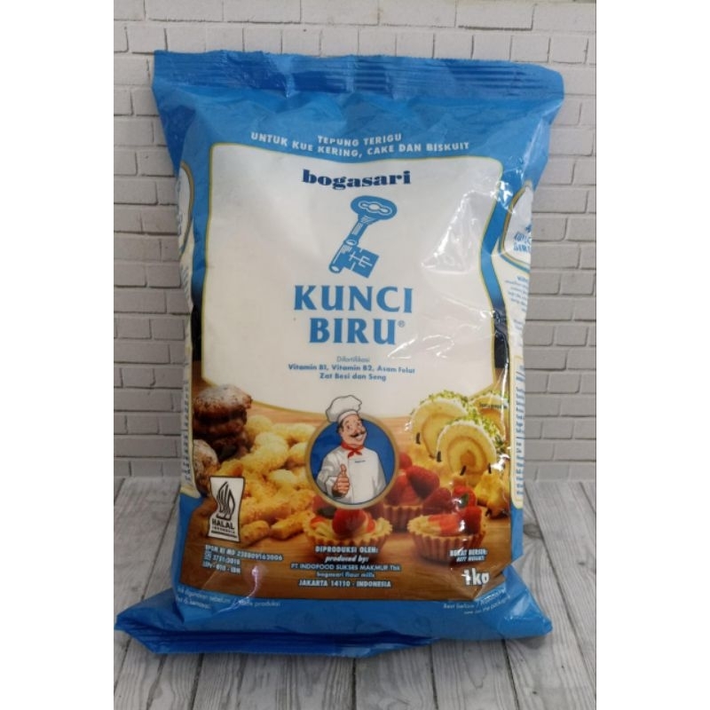 

Tepung Terigu Kunci Biru 1kg
